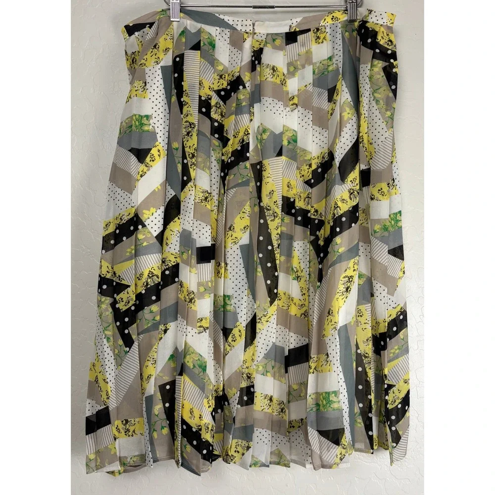 Calvin Klein Floral Pleated Midi Skirt Yellow Black Floral Patchwork 16W 2114‎